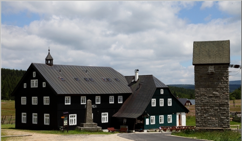 Hotel Pyramida
