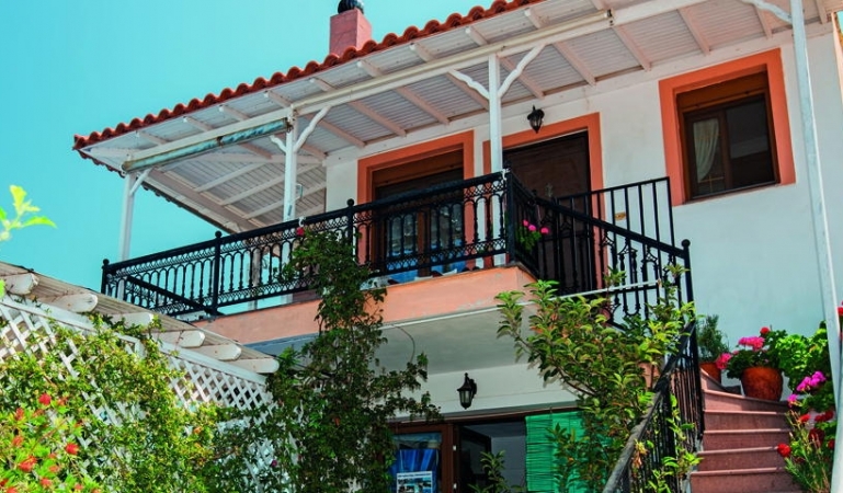 Vila Nikos***