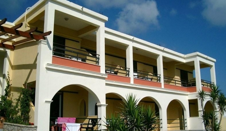 Vila Paralia**