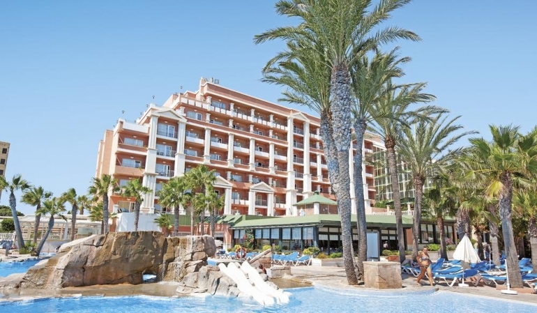 Hotel Playacapricho****+