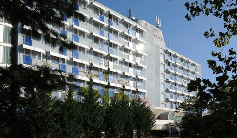 Hotel Répce***