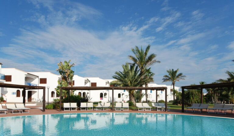 Villaggio Santa Sabina***